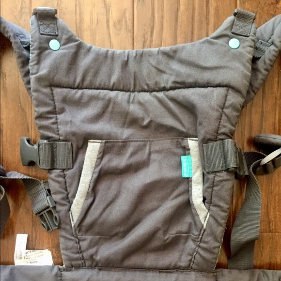 Infantino Baby Carrier - Picture 1 of 6